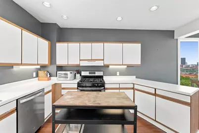 6 Holt St, Pittsburgh, PA 15203 - Photo 14