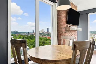 6 Holt St, Pittsburgh, PA 15203 - Photo 4