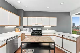6 Holt St, Pittsburgh, PA 15203 - Photo 14