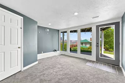 6 Holt St, Pittsburgh, PA 15203 - Photo 40