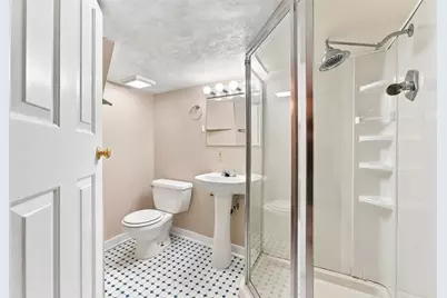 6 Holt St, Pittsburgh, PA 15203 - Photo 38
