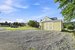 438 3rd Ave, New Eagle, PA 15067 - Photo 36