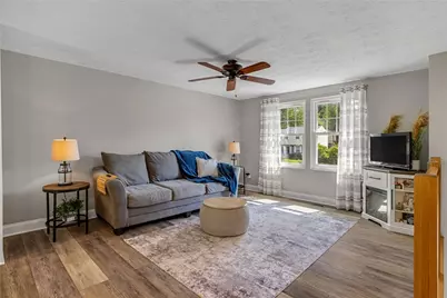 1890 Riggs Rd, South Park, PA 15129 - Photo 4