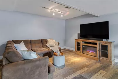 1890 Riggs Rd, South Park, PA 15129 - Photo 20