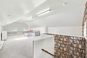 943 Davis Ave, Pittsburgh, PA 15212 - Photo 30