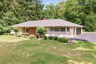 215 E Maitland Ln, Neshannock Township, PA 16105 - Photo 26