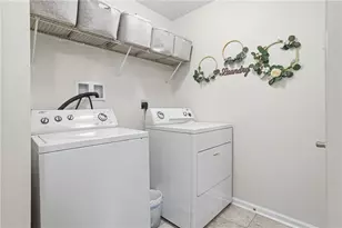 205 Broadstone Dr, Adams Township, PA 16046 - Photo 26