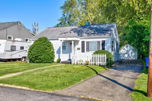 824 Childs Ave, Monaca, PA 15061 - Photo 2