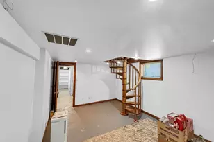 407 Darlington Rd, Patterson Township, PA 15010 - Photo 16