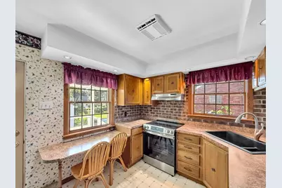 407 Darlington Rd, Patterson Township, PA 15010 - Photo 8