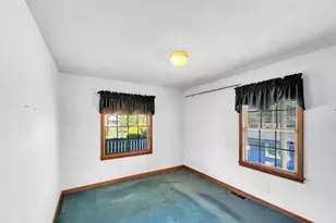 407 Darlington Rd, Patterson Township, PA 15010 - Photo 12