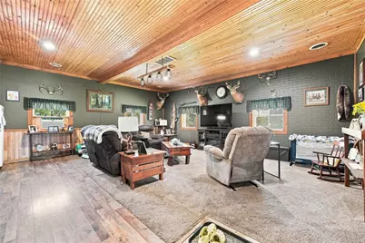 734 Mercer Rd, Delaware Township, PA 16125 - Photo 2