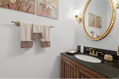 381 Cobblestone Cir, Robinson Twp, PA 15136 - Photo 22