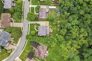 381 Cobblestone Cir, Robinson Twp, PA 15136 - Photo 46