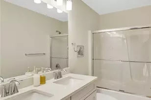 1048 Honey Locust Dr, Jeannette, PA 15644 - Photo 22