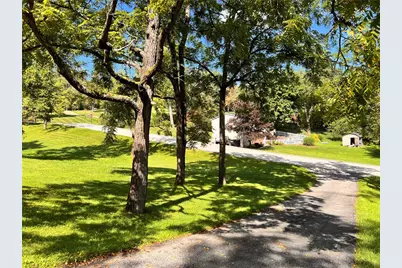 306 Black Walnut Dr, Salem Township, PA 15601 - Photo 10