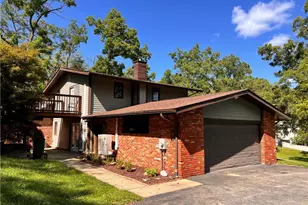 306 Black Walnut Dr, Salem Township, PA 15601 - Photo 4