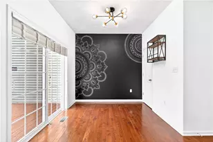 683 Freedom Dr, Collier Township, PA 15106 - Photo 6