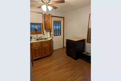 1403 Pennsylvania Avenue, Harrison Township, PA 15065 - Photo 10