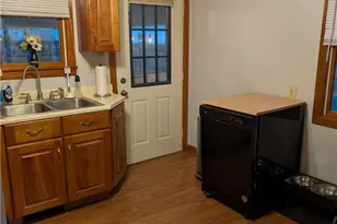 1403 Pennsylvania Ave, Harrison Township, PA 15065 - Photo 10