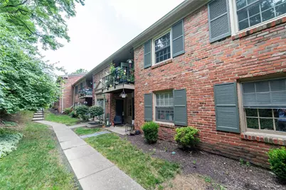 1010 Margarite Dr #F, Scott Township, PA 15216 - Photo 2