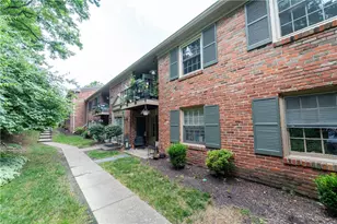 1010 Margarite Dr, Scott Township, PA 15216 - Photo 2