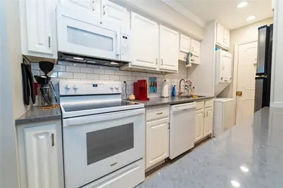 1010 Margarite Dr #F, Scott Township, PA 15216 - Photo 12