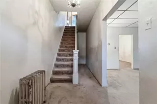 2334 Manor Ave, Pittsburgh, PA 15218 - Photo 4