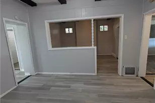 104 Fulton Pl, Pittsburgh, PA 15210 - Photo 12