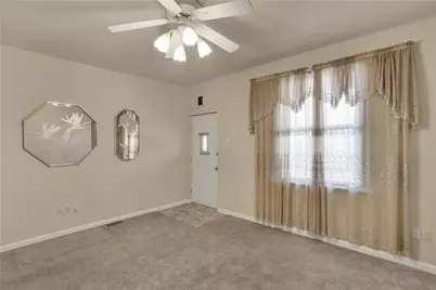 303 W Elizabeth St, Pittsburgh, PA 15207 - Photo 8