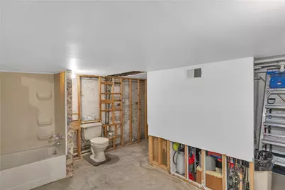 303 W Elizabeth St, Pittsburgh, PA 15207 - Photo 14