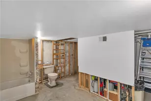 303 W Elizabeth St, Pittsburgh, PA 15207 - Photo 14