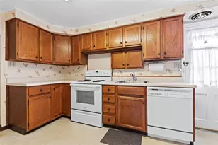1705 Lincoln Way, White Oak, PA 15131 - Photo 8