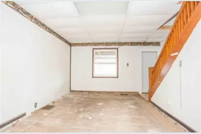 214 Upper Clinton St, Canoe Banks Twp, PA 15772 - Photo 4