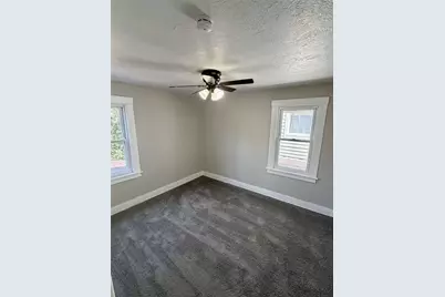 2312 Spokane Ave, Pittsburgh, PA 15210 - Photo 14
