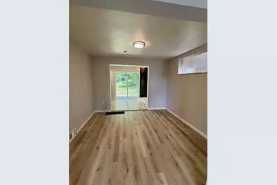 2312 Spokane Ave, Pittsburgh, PA 15210 - Photo 8