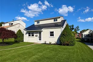 836 Meadow Ave, Monaca, PA 15061 - Photo 1