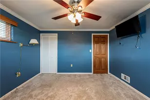 10547 Melrose Dr, North Huntingdon, PA 15642 - Photo 28