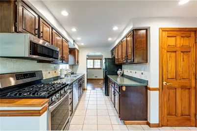10547 Melrose Dr, North Huntingdon, PA 15642 - Photo 30