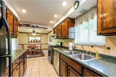 10547 Melrose Dr, North Huntingdon, PA 15642 - Photo 26