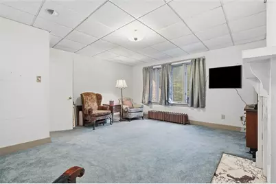 5847 Douglas St, Pittsburgh, PA 15217 - Photo 18