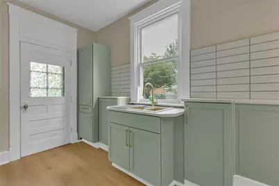 303 6th St, New Brighton, PA 15066 - Photo 8