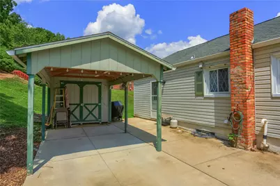 700 Smiley St, Ellwood City, PA 16117 - Photo 8