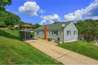 700 Smiley St, Ellwood City, PA 16117 - Photo 4