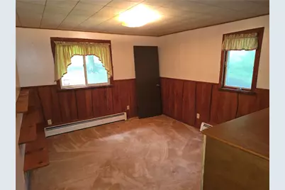 350 Leisie Rd, Forward Township, PA 16033 - Photo 8