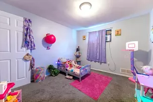 1315 Woodward Ave, Stowe Township, PA 15136 - Photo 8