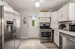947 Center Ave, Pittsburgh, PA 15229 - Photo 8