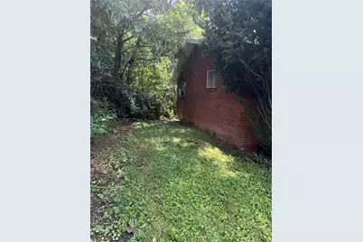 13 Sunset Ln, Liberty Boro, PA 15133 - Photo 4
