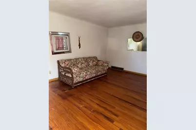 13 Sunset Ln, Liberty Boro, PA 15133 - Photo 10