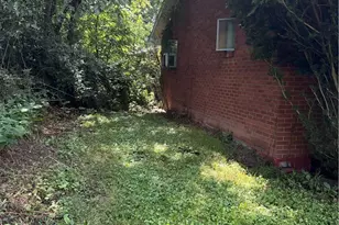 13 Sunset Ln, Liberty Boro, PA 15133 - Photo 4